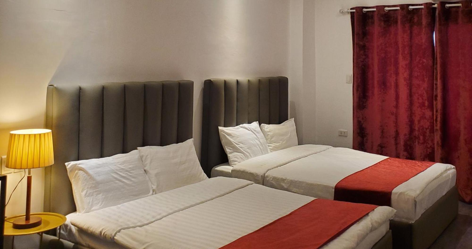 Aston Stay And Villas Mabalacat Exterior photo