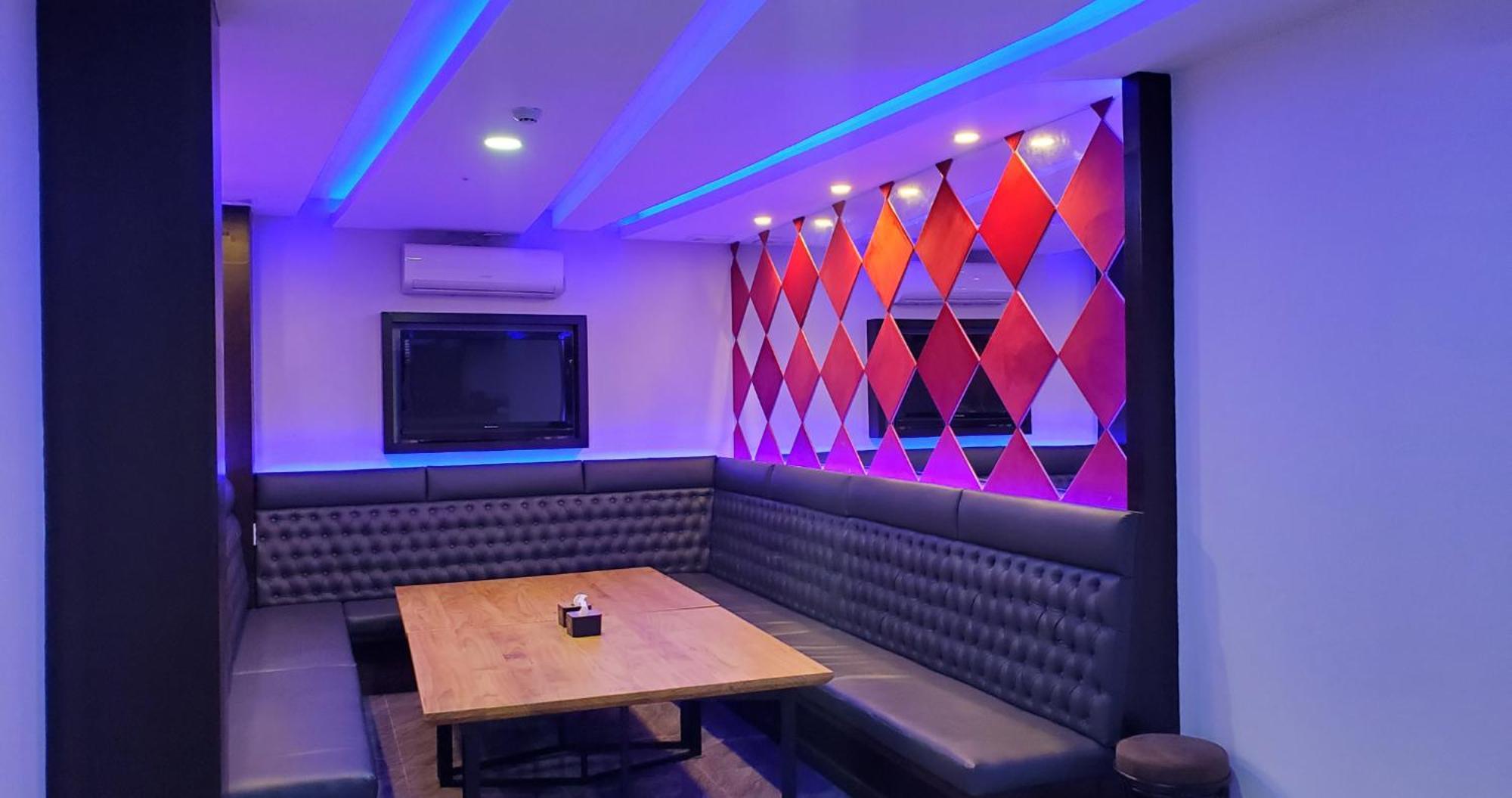 Aston Stay And Villas Mabalacat Exterior photo